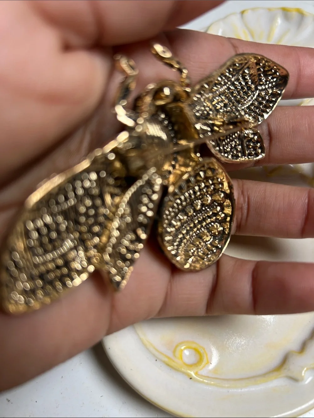 Green Crystal Bee Brooch - Gold-Tone Sparkling Women’s Jewelry